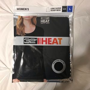32 DEGREE HEAT LONG SLEEVE SCOOP NECK
